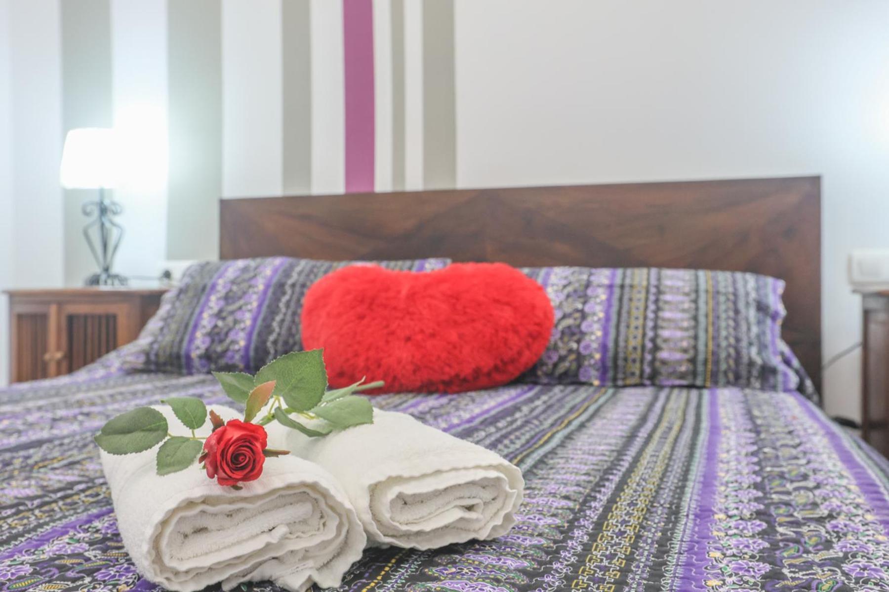 Galindo Center Premium Suites, Free Parking Sevilla Dış mekan fotoğraf