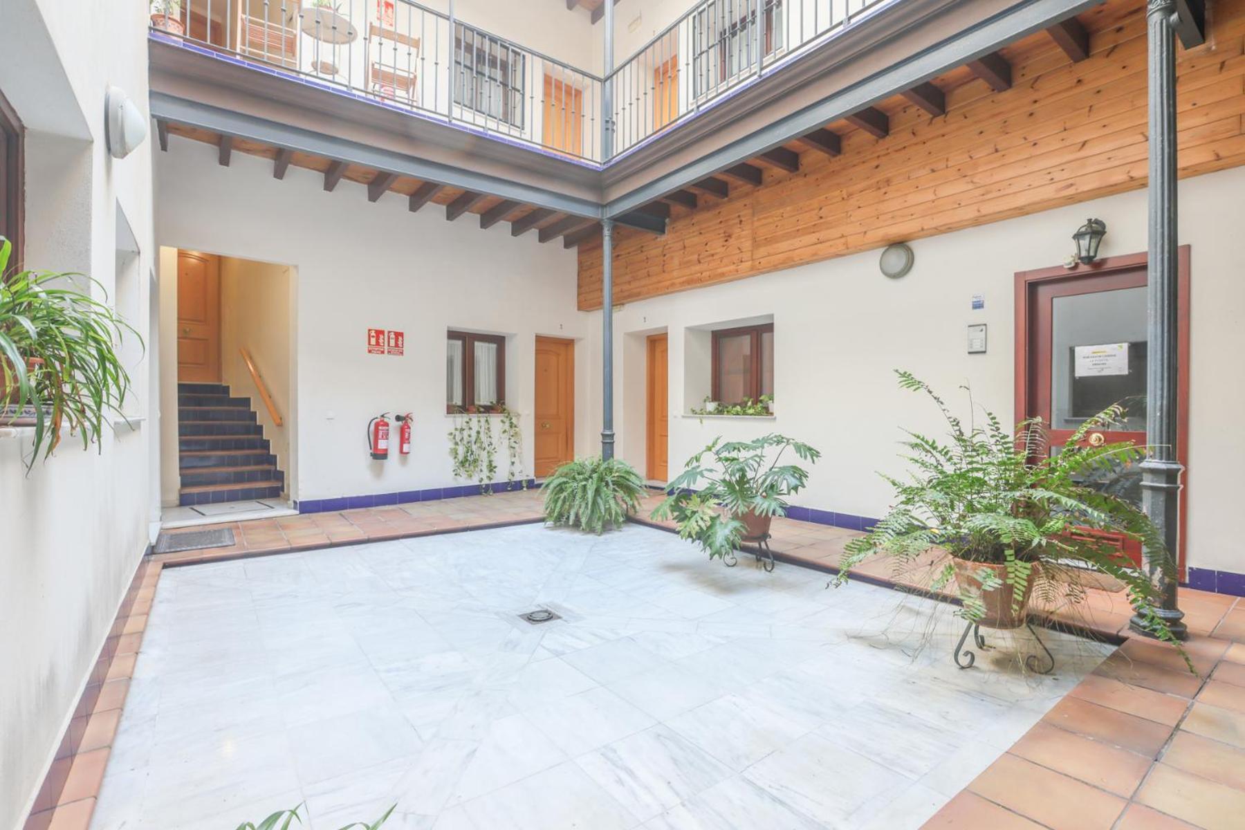 Galindo Center Premium Suites, Free Parking Sevilla Dış mekan fotoğraf